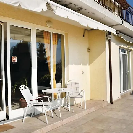 One-bedroom Holiday In Warna